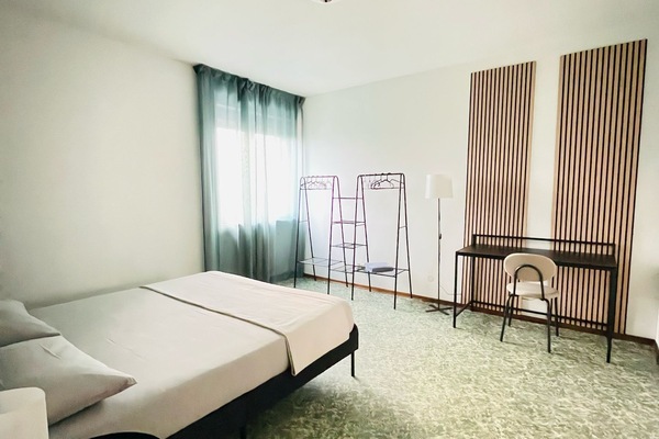 1 camera, ferro/asse da stiro, Wi-Fi, lenzuola