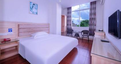 Dongxing Huichang Fashion Hotel