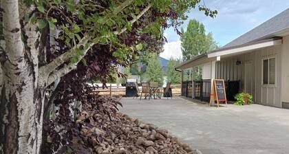 Moose Tracks Inn: Spacious Lower Level Retreat in Heber Valley