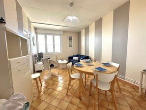 Interior - Apartment in exceptional location facing the sea Direct access to the beach! (Berck)