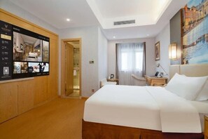 Room - Vienna International Hotel Zhanjiang North Railway Station Dingsheng Plaza (Zhanjiang)