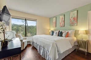 2 Schlafzimmer, Schreibtisch, Bügeleisen/Bügelbrett, kostenloses WLAN