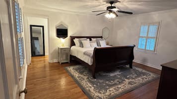 3 dormitorios, tabla de planchar con plancha, wifi y ropa de cama