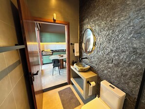 Shower, hair dryer, towels, soap - VILLA PRIME BEACH FLATS (ARACAJU)