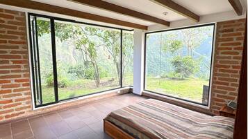 1 多间卧室、WiFi、床单