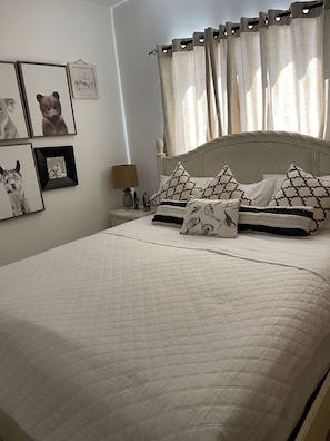 2 chambres, fer et planche à repasser, Wi-Fi gratuit, draps fournis