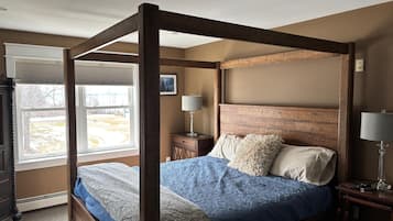 4 室のベッドルーム、アイロン / アイロン台、WiFi、ベッドシーツ