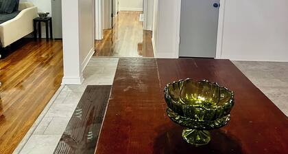 Charming Downtown Getaway