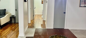 Charming Downtown Getaway