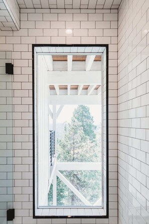 Interior - Mile High Haus, by @To_Dwell_Here (Lake Arrowhead)
