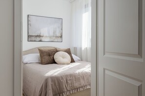1 bedroom, in-room safe, individually decorated, individually furnished