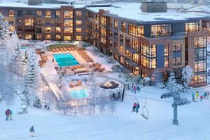 Exterior - Lift 102 -ski in/out (30 sec. walk, patio to lift) (Park City)