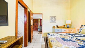 2 bedrooms, desk, iron/ironing board, free WiFi