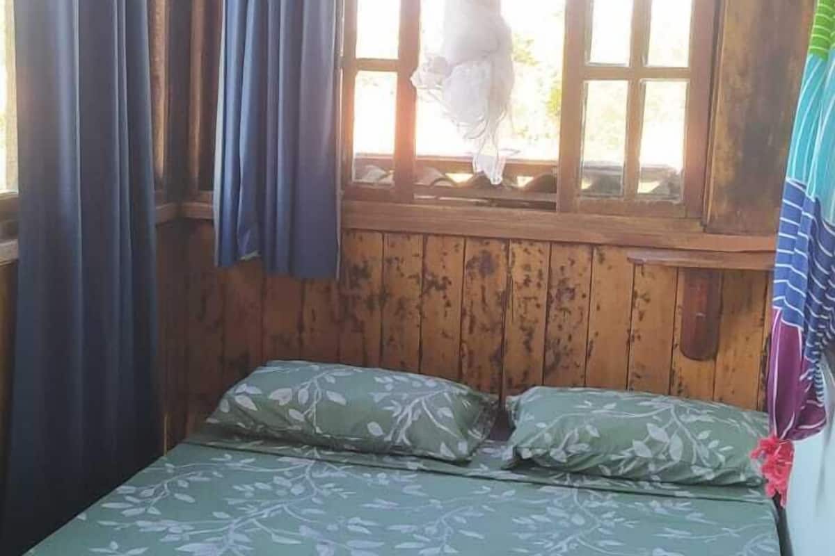 Superior Double Room, Bay View | In-room dining