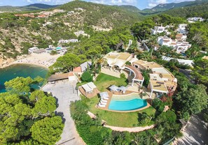 Villa, 6 Bedrooms, Accessible, Smoking | Pool