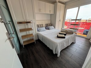 5 soverom, strykejern/-brett, wi-fi og sengetøy