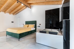 1 chambre, lit parapluie, Wi-Fi gratuit, draps fournis