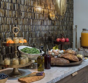 Petit déjeuner continental compris tous les jours