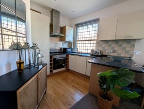 Private kitchen - Mount Street Mayfair Flat (London)