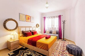 2 chambres, fer et planche à repasser, Wi-Fi, draps fournis