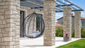 Villa, 6 chambres, accessible aux personnes à mobilité réduite, fumeurs | Terrasse/Patio