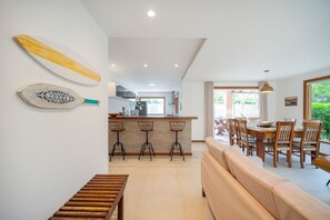 Interior - Bz38 Casa a 200m praia piscina privativa (Buzios)