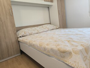 1 bedroom, Internet, bed sheets