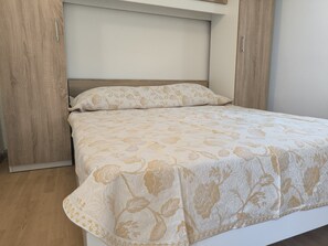1 bedroom, Internet, bed sheets