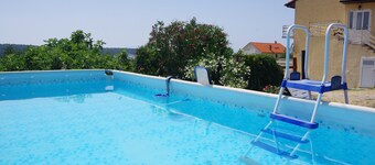 Serene Barbat Escape - One Bedroom Apartment 3
