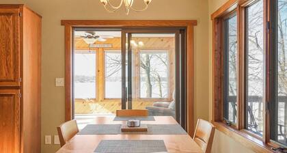 "The Haven" on Lake Le Homme Dieu