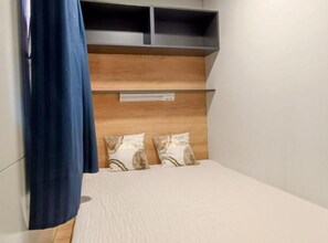 2 室のベッドルーム、アイロン / アイロン台、WiFi、ベッドシーツ
