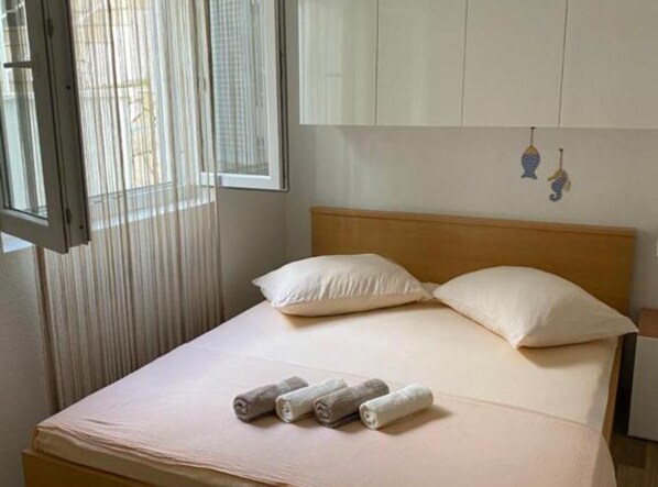 1 Schlafzimmer, WLAN, Bettwäsche