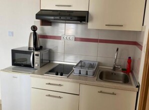 Fridge, microwave, coffee/tea maker