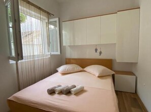 1 chambre, accès Internet, draps fournis