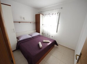 Internet, bed sheets - Apartments Katija - Studio Apartment (Baška Voda)