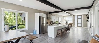 Modern Lakehouse and Guest home with Partial Lake View