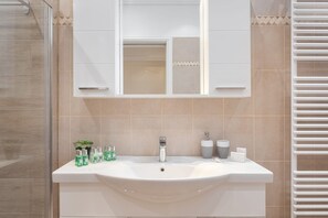 Shower, towels, soap, shampoo