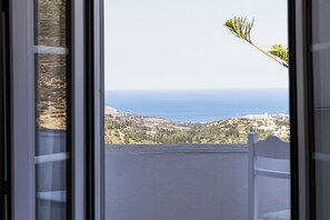 Superior Double Room, Balcony, Sea View | Room amenity - Perla Pool Hotel Andros (Andros)