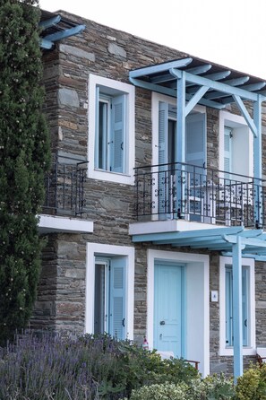 Minibar, soundproofing, free WiFi, bed sheets - Perla Pool Hotel Andros (Andros)