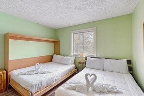 2 quartos, ferros/tábuas de passar roupa, Wi-Fi, roupa de cama