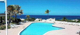 Beautiful 2-bd condo w/ views walking distance to beach in amazing Christiansted