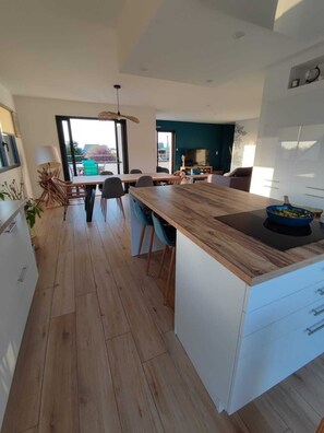 Dining - House with garden 500m from the beach (Plouarzel)