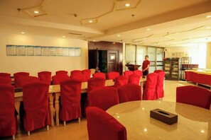 Restaurant - Jinrun Holiday Hotel (Korla)