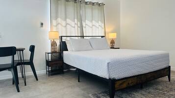1 bedroom, desk, iron/ironing board, free WiFi