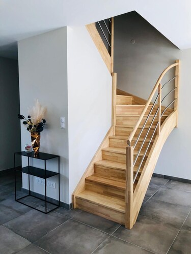 New house on city outskirts SPA-jacuzzi (May-September)