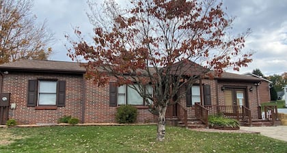 Newly renovated 3 beds, 2 baths in Marion. Pool open until Oct. 5!!