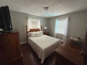 3 Schlafzimmer, Schreibtisch, Bügeleisen/Bügelbrett, kostenloses WLAN