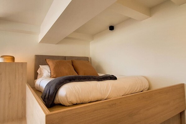 1 habitación, tabla de planchar con plancha y wifi 