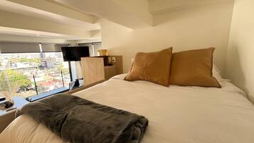 1 bedroom, iron/ironing board, WiFi