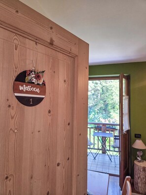 Standard Single Room, Vineyard View | Desk, laptop workspace, blackout drapes, free WiFi